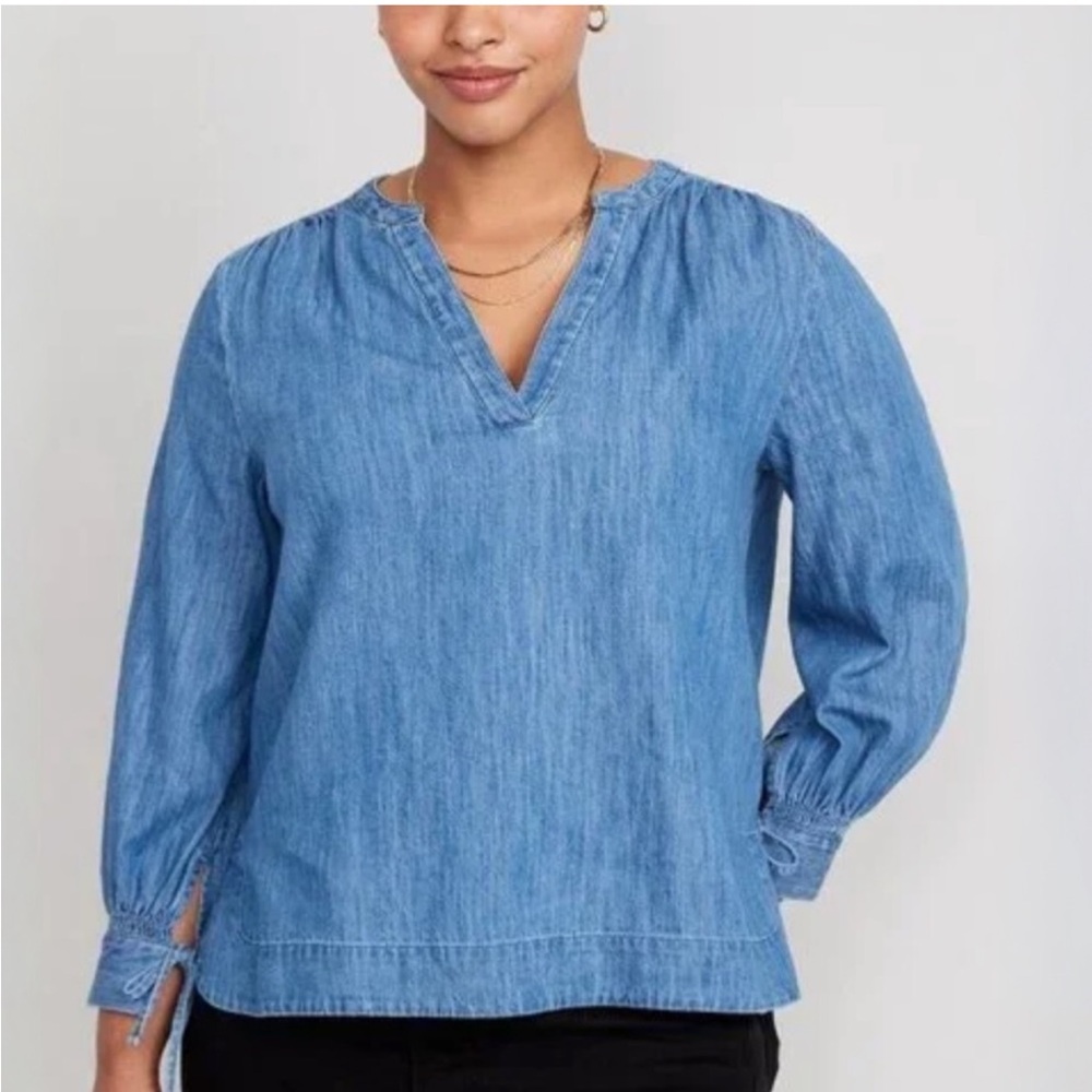 Old Navy The Classic Shirt Denim Top